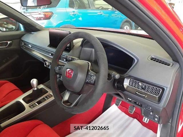 Honda CIVIC 2026 8696352-9