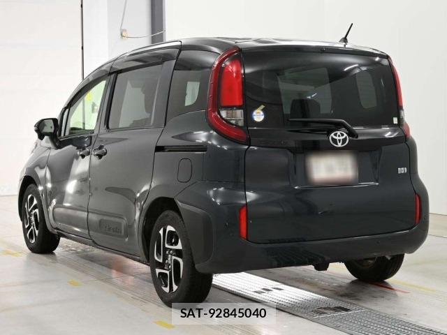 Toyota SIENTA 2024 8764442-6