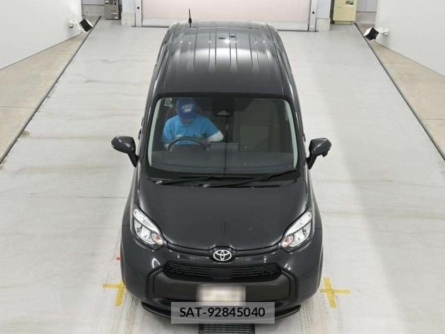 Toyota SIENTA 2024 8764442-7