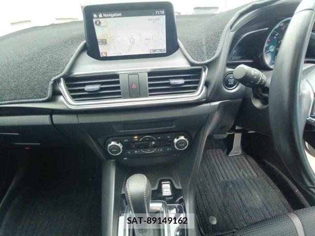 Mazda AXELA 2017 8678478-11