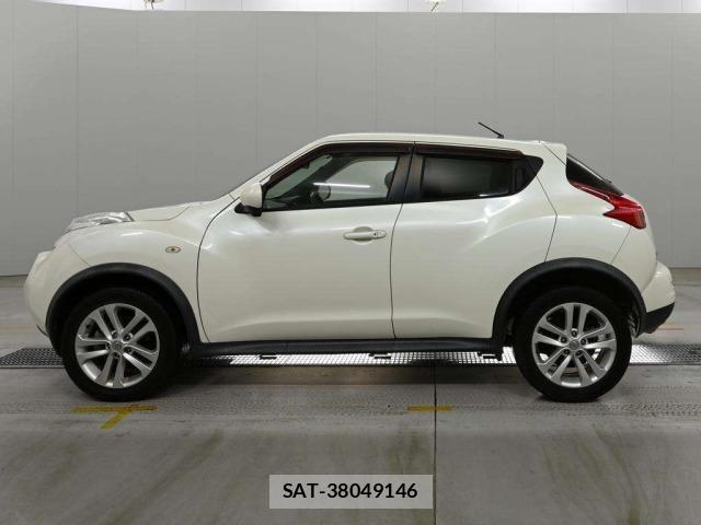 Nissan JUKE 2011 8902672-4