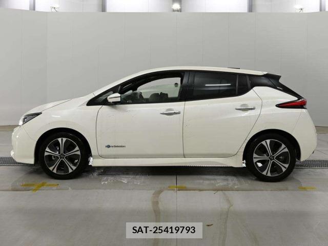Nissan LEAF 2021 8928424-4