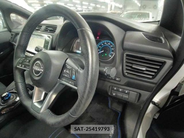 Nissan LEAF 2021 8928424-9