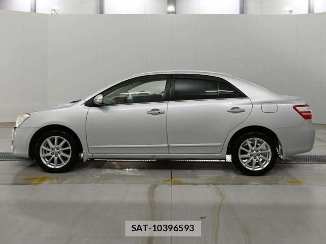 Toyota PREMIO 2010 8911143-4