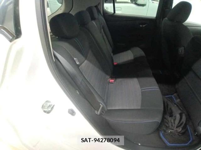Nissan LEAF 2021 8928434-12