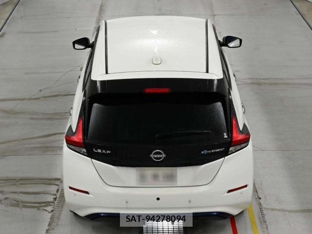 Nissan LEAF 2021 8928434-8
