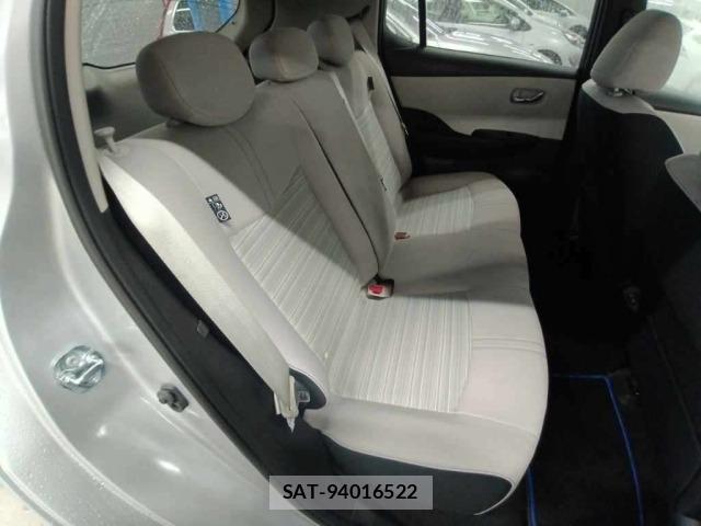 Nissan LEAF 2021 8928435-12