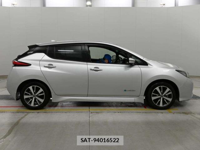 Nissan LEAF 2021 8928435-3