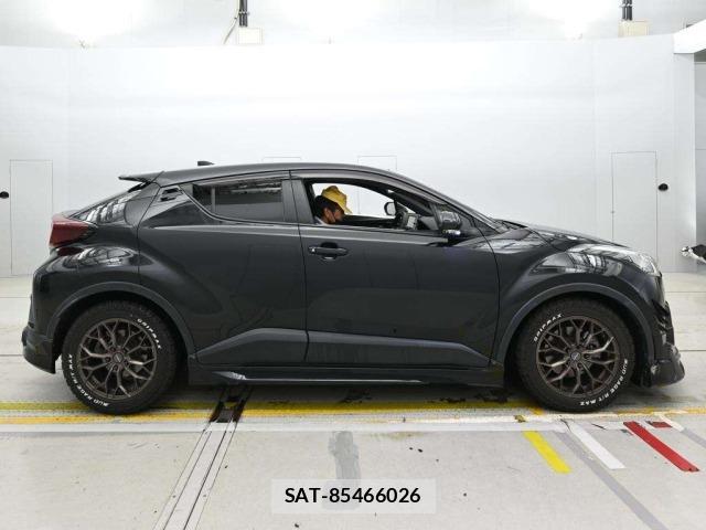 Toyota C-HR 2019 8862831-3