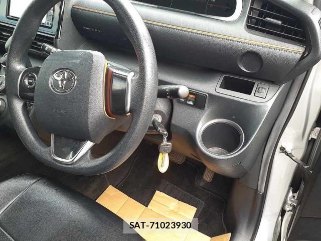 Toyota SIENTA 2018 8953258-9