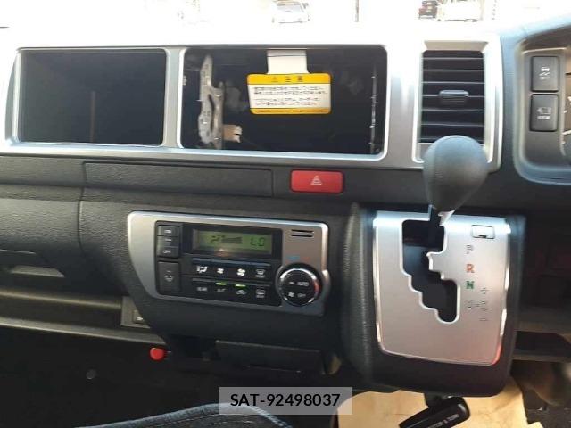 Toyota HIACE WAGON 2025 8861640-13