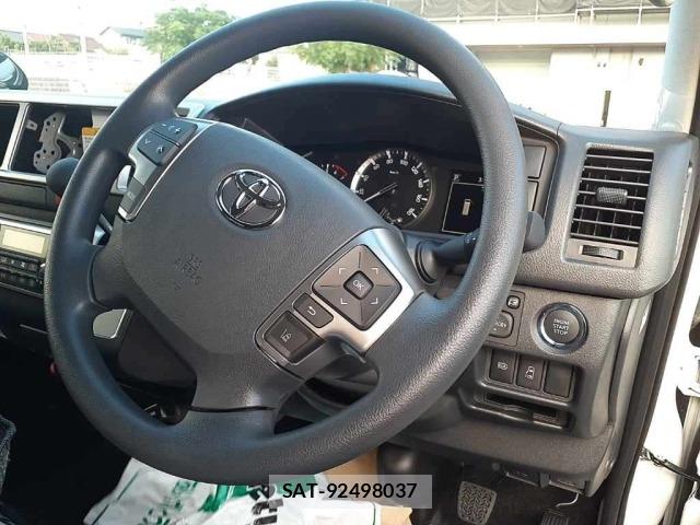 Toyota HIACE WAGON 2025 8861640-9