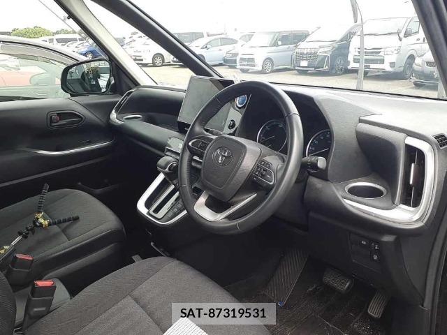 Toyota NOAH 2023 8683228-9