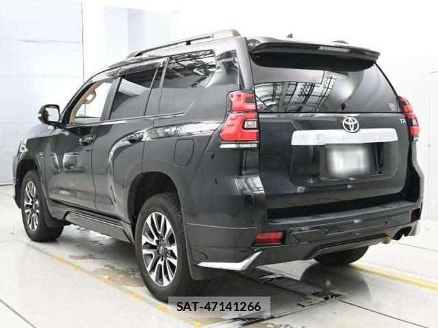 Toyota LAND CRUISER PRADO 2021 8906831-6