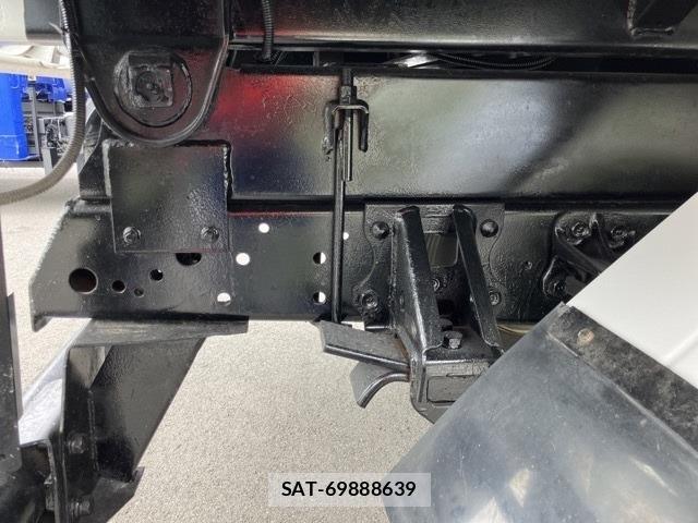 Isuzu FORWARD 2010 8718325-15