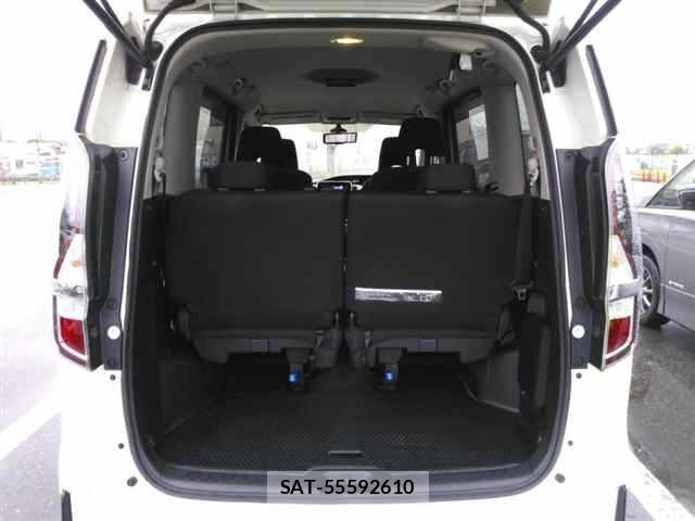 Nissan SERENA 2021 8920695-10