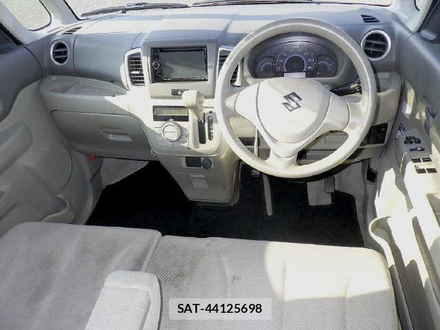 Suzuki SPACIA 2014 8719235-3