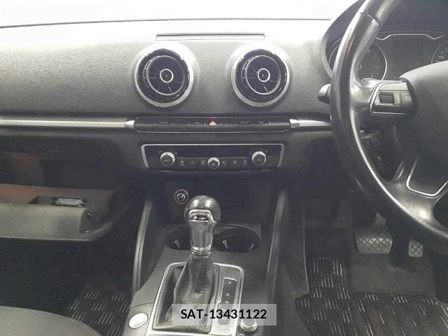 Audi A3 2016 8825602-12