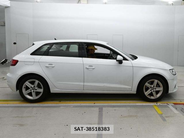 Audi A3 2019 8868279-3