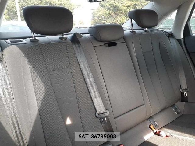 Audi A4 2017 8702134-11