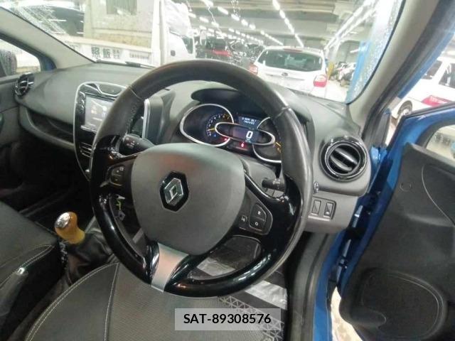 Renault LUTECIA 2016 8862538-9
