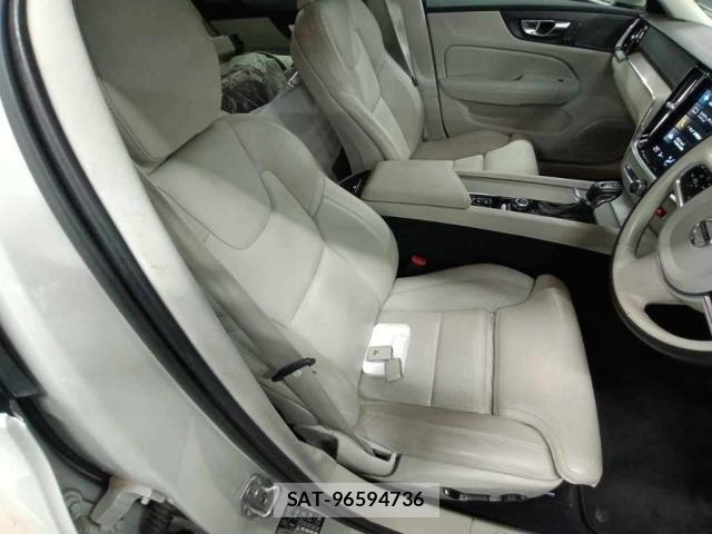 Volvo V60 2019 8906264-10