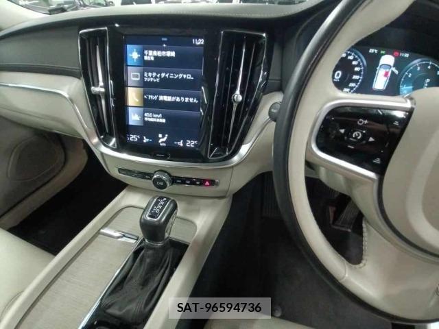 Volvo V60 2019 8906264-11