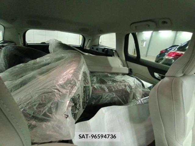Volvo V60 2019 8906264-12