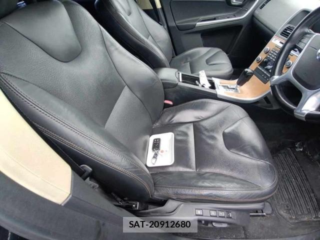 Volvo XC60 2010 8680501-10