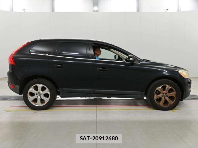 Volvo XC60 2010 8680501-3