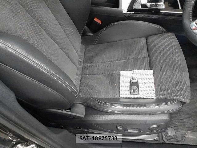 Audi A4 2021 8938666-10
