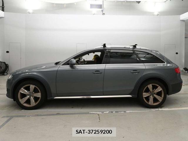 Audi A4 2011 8860561-4