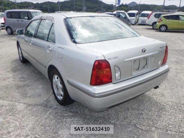 Toyota PROGRES 2002 8807765-1