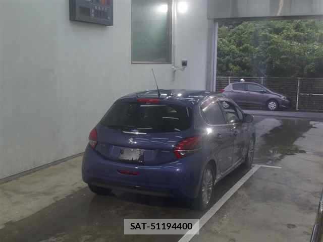 Peugeot 208 2016 8706516-5