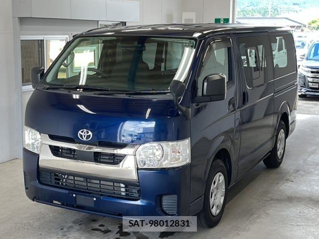 Toyota HIACE VAN 2021 8811103-0