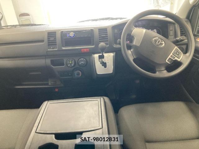 Toyota HIACE VAN 2021 8811103-3
