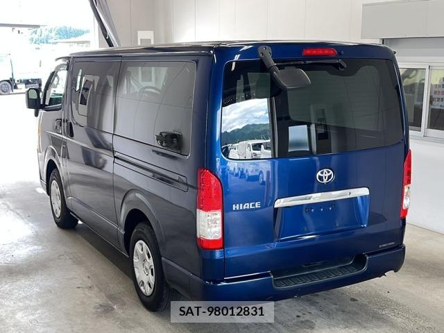 Toyota HIACE VAN 2021 8811103-5