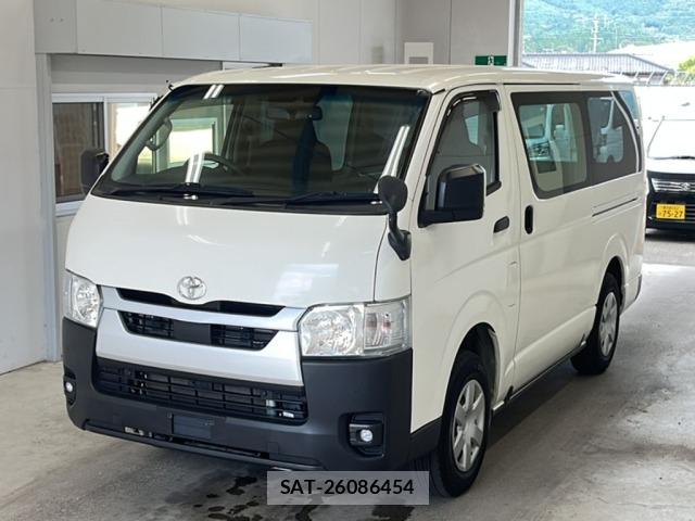 Toyota HIACE VAN 2022 8811114-0