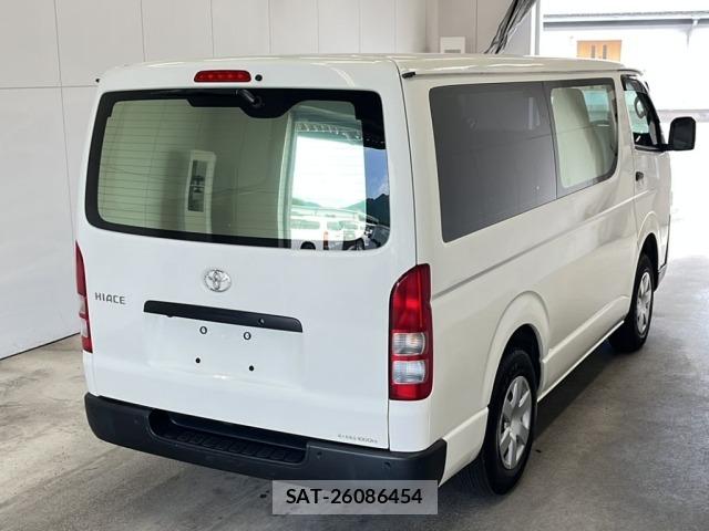Toyota HIACE VAN 2022 8811114-1
