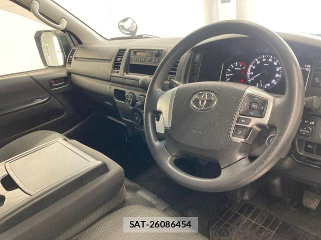 Toyota HIACE VAN 2022 8811114-3