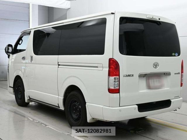 Toyota HIACE VAN 2020 8910210-6