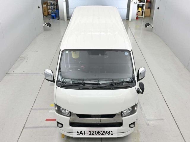 Toyota HIACE VAN 2020 8910210-7