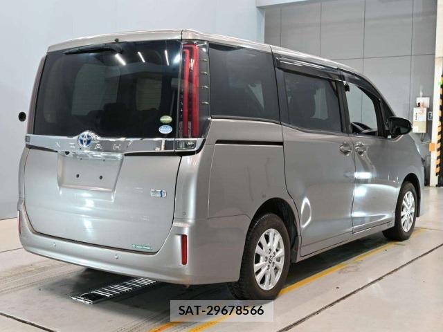 Toyota NOAH 2020 8683158-1