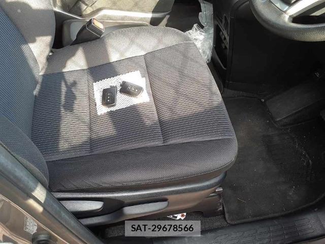 Toyota NOAH 2020 8683158-10
