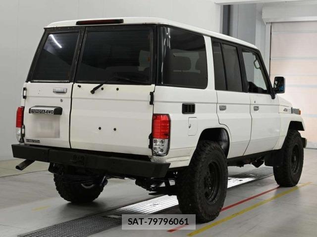 Toyota LAND CRUISER 2003 8667484-1