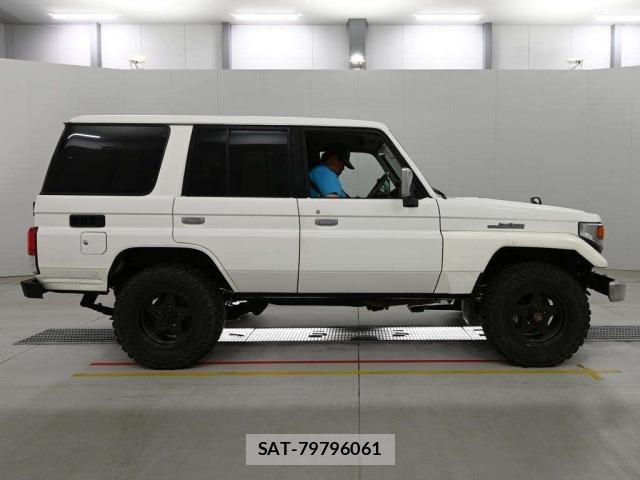 Toyota LAND CRUISER 2003 8667484-3