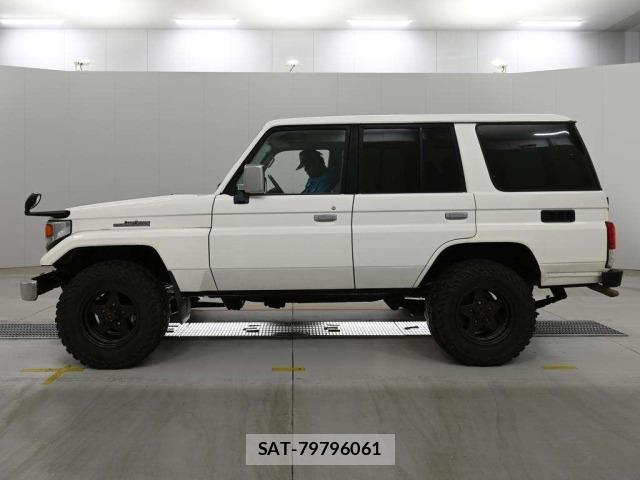 Toyota LAND CRUISER 2003 8667484-4