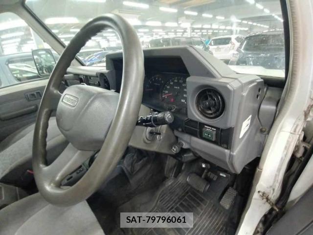 Toyota LAND CRUISER 2003 8667484-9