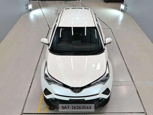 Toyota C-HR 2017 8684290-7