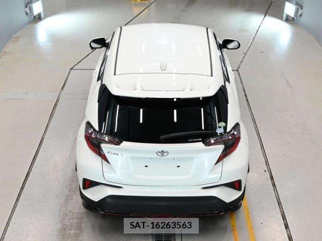 Toyota C-HR 2017 8684290-8